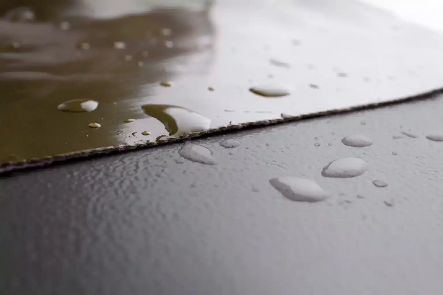 XT Heavy Duty Cover Material with Water Droplets